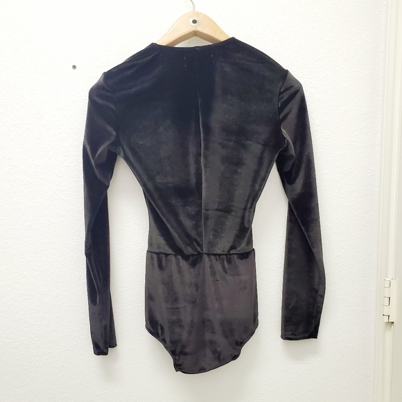 Reformation Avalon Velvet laceup bodysuit - Picture 3 of 7